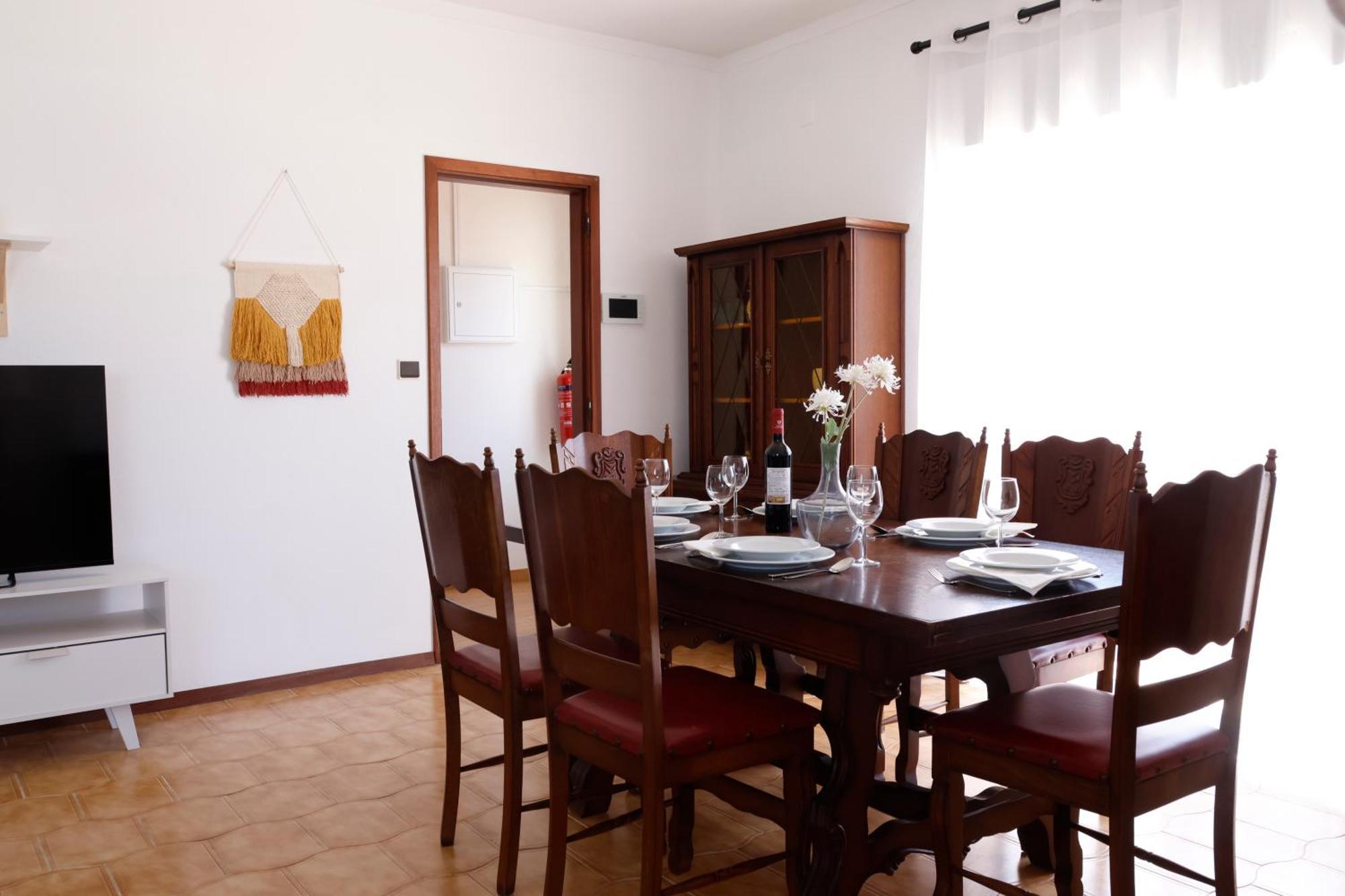 *private Outdoor Area* 300m-beach, Swing/no Stairs Sao Martinho do Porto
